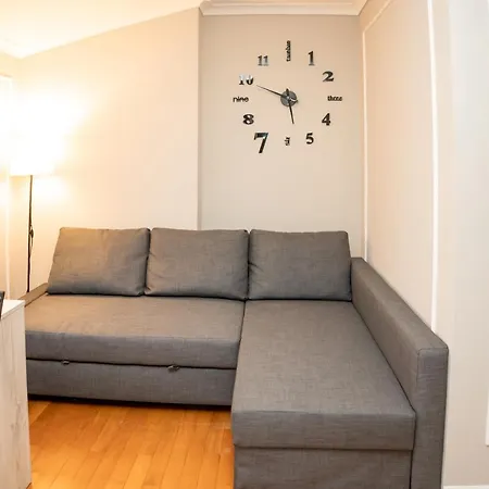 Roofrhome Apartman *